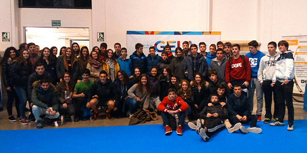 En la imagen los alumnos de Bachillerato en Tabakalera