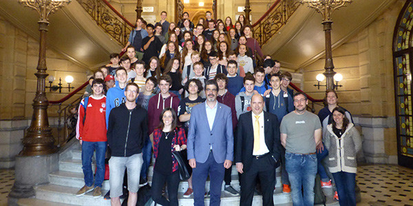 El alcalde de Donostia recibe a nuestros alumnos bretones de intercambio